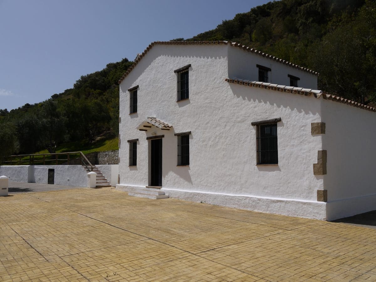 3 quarto Moradia para venda em Zahara de la Sierra com piscina - 470 000 € (Ref: 3211562)