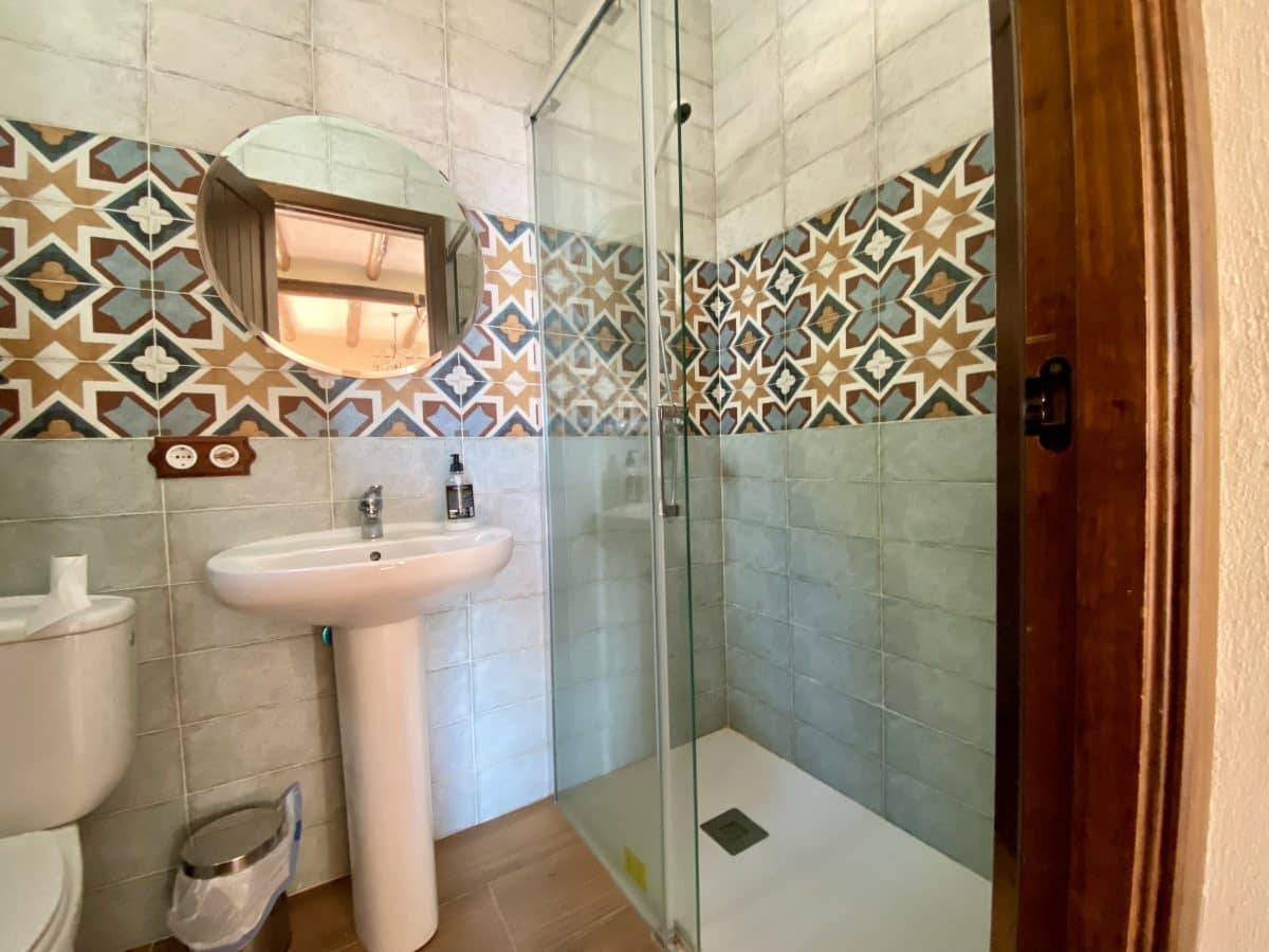 3 quarto Moradia para venda em Zahara de la Sierra com piscina - 470 000 € (Ref: 3211562)