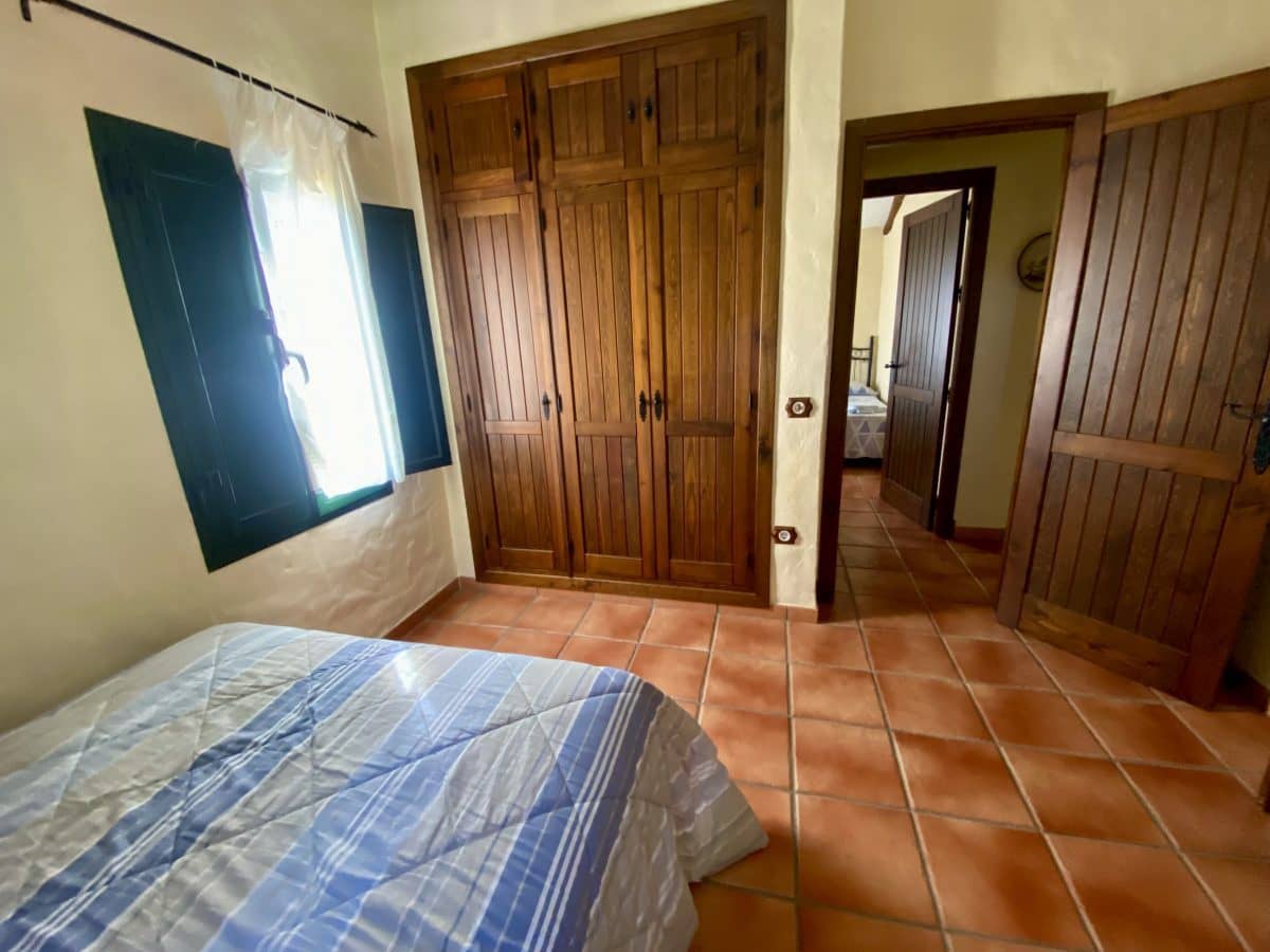 3 quarto Moradia para venda em Zahara de la Sierra com piscina - 470 000 € (Ref: 3211562)