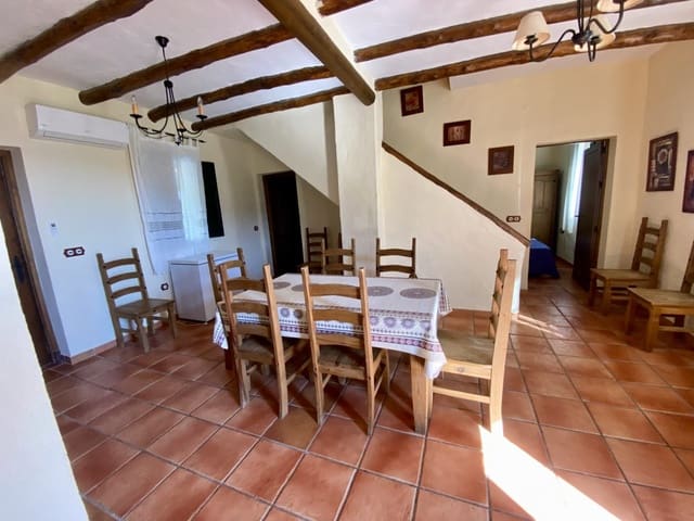 3 sovrum Villa till salu i Zahara de la Sierra med pool - 470 000 € (Ref: 3211562)