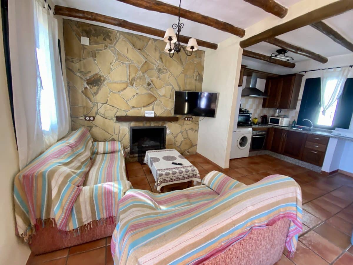 3 quarto Moradia para venda em Zahara de la Sierra com piscina - 470 000 € (Ref: 3211562)