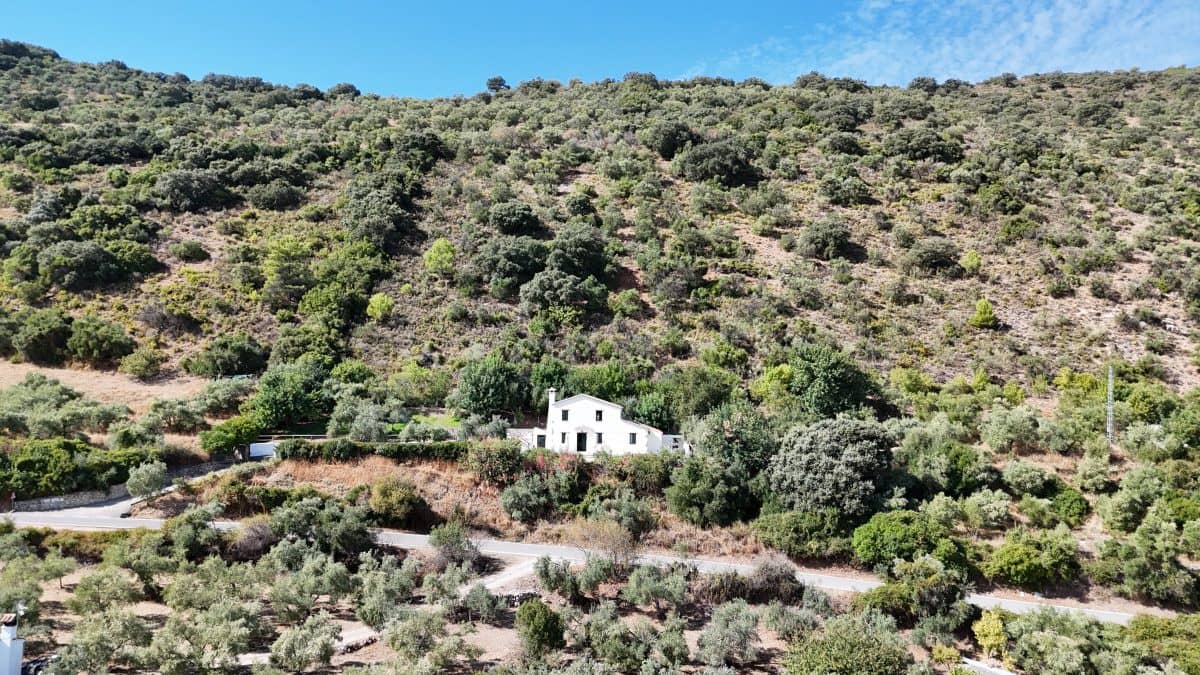 3 quarto Moradia para venda em Zahara de la Sierra com piscina - 470 000 € (Ref: 3211562)