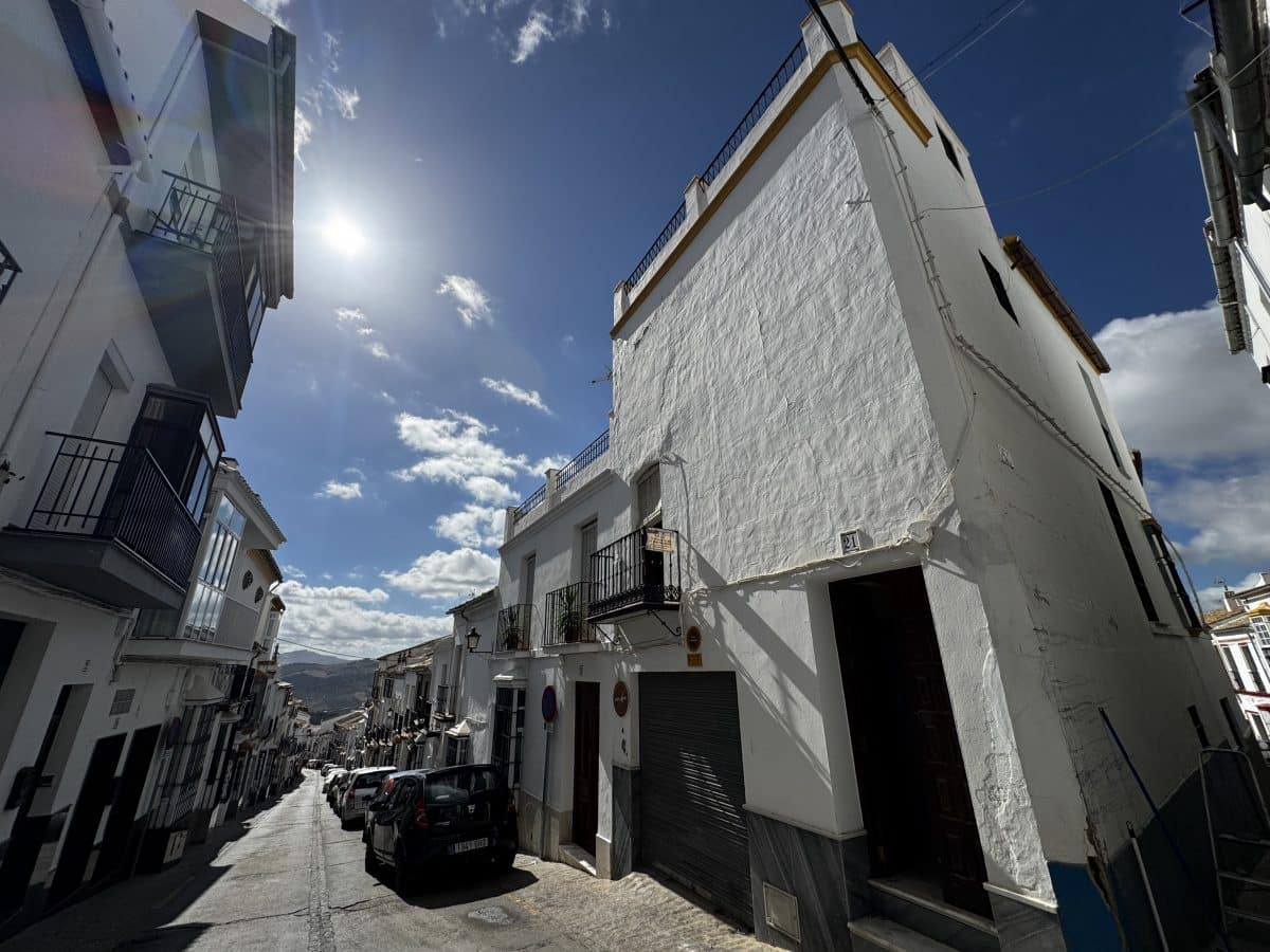 2 soverom Hus til salgs i Olvera - € 57 000 (Ref: 3332929)