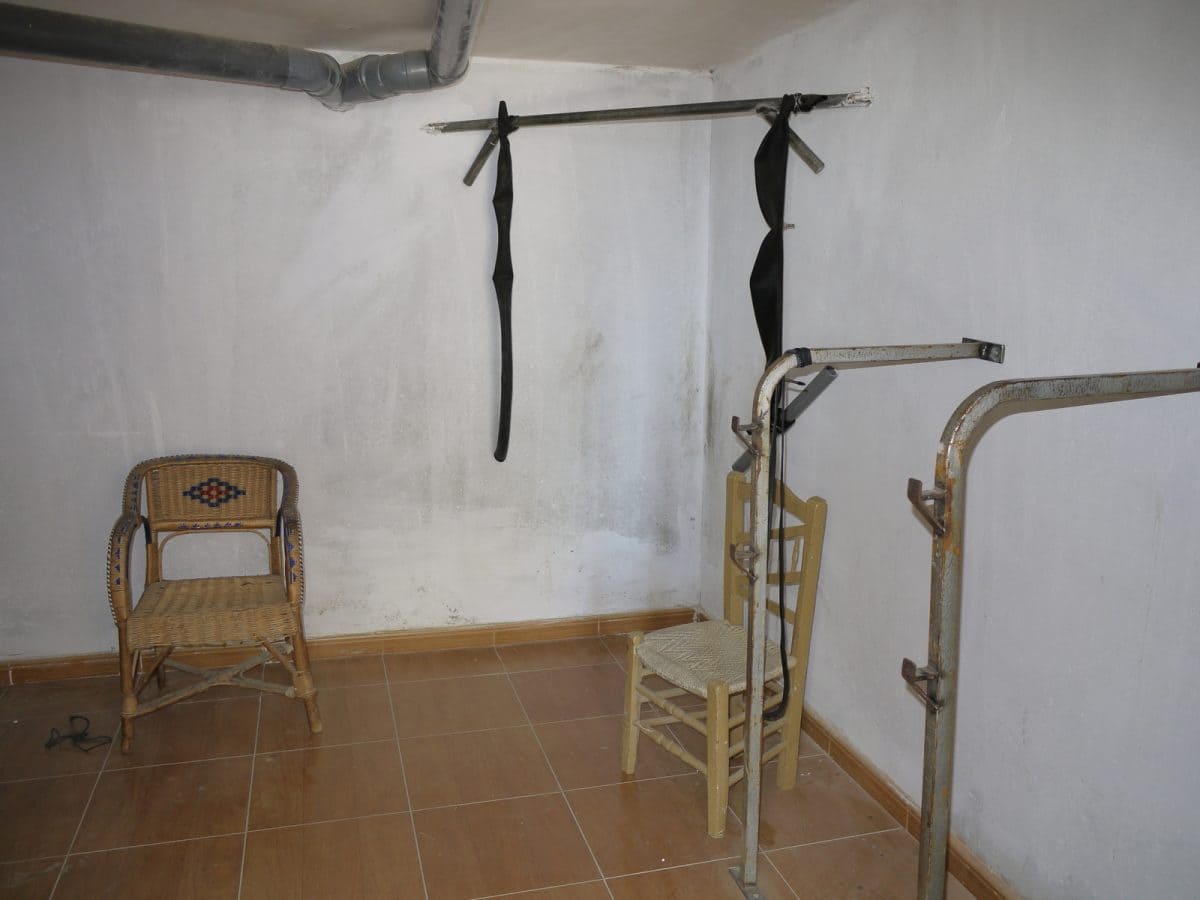 2 quarto Casa em Banda para venda em Olvera - 59 000 € (Ref: 3332938)