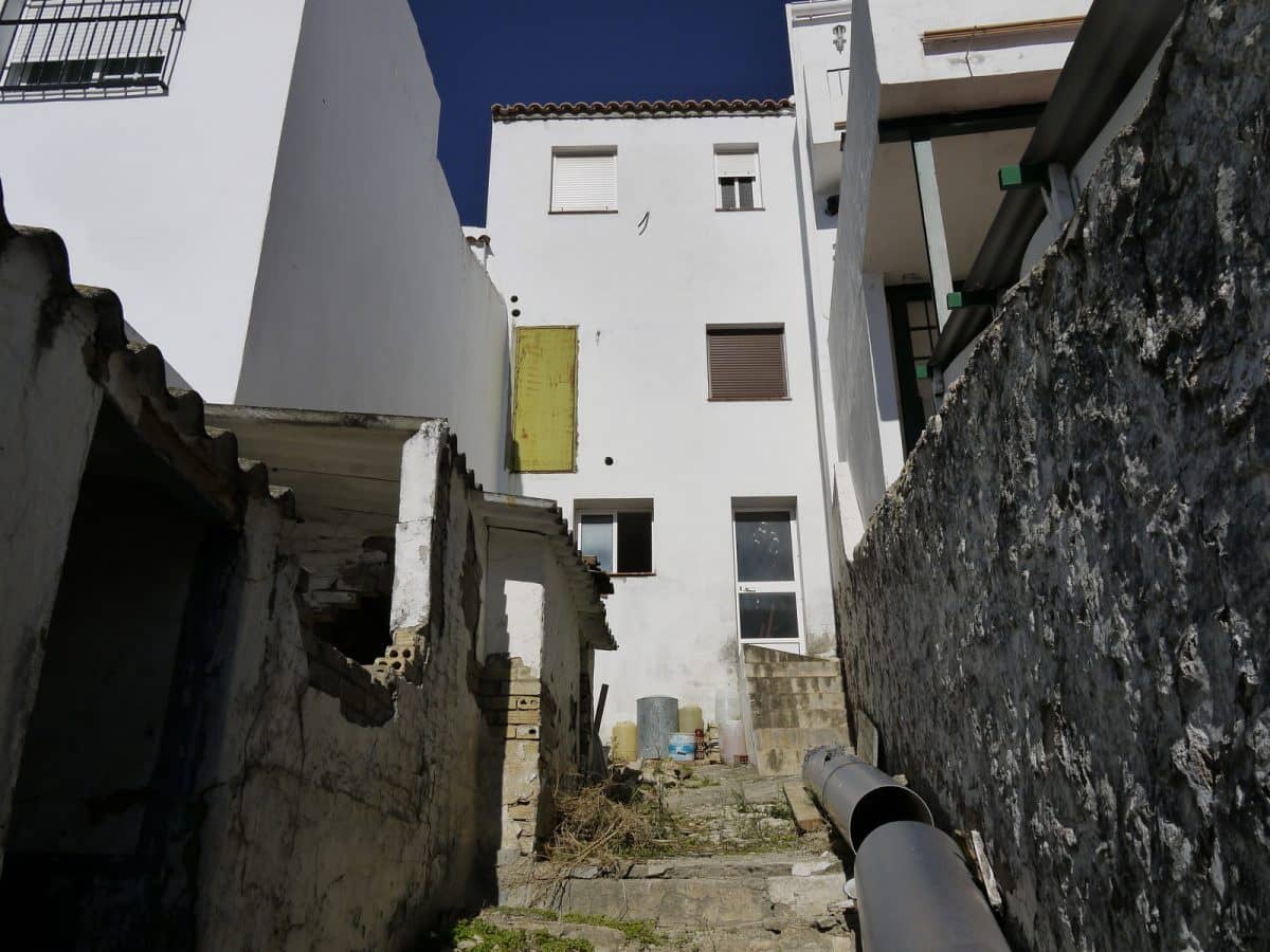 2 quarto Casa em Banda para venda em Olvera - 59 000 € (Ref: 3332938)