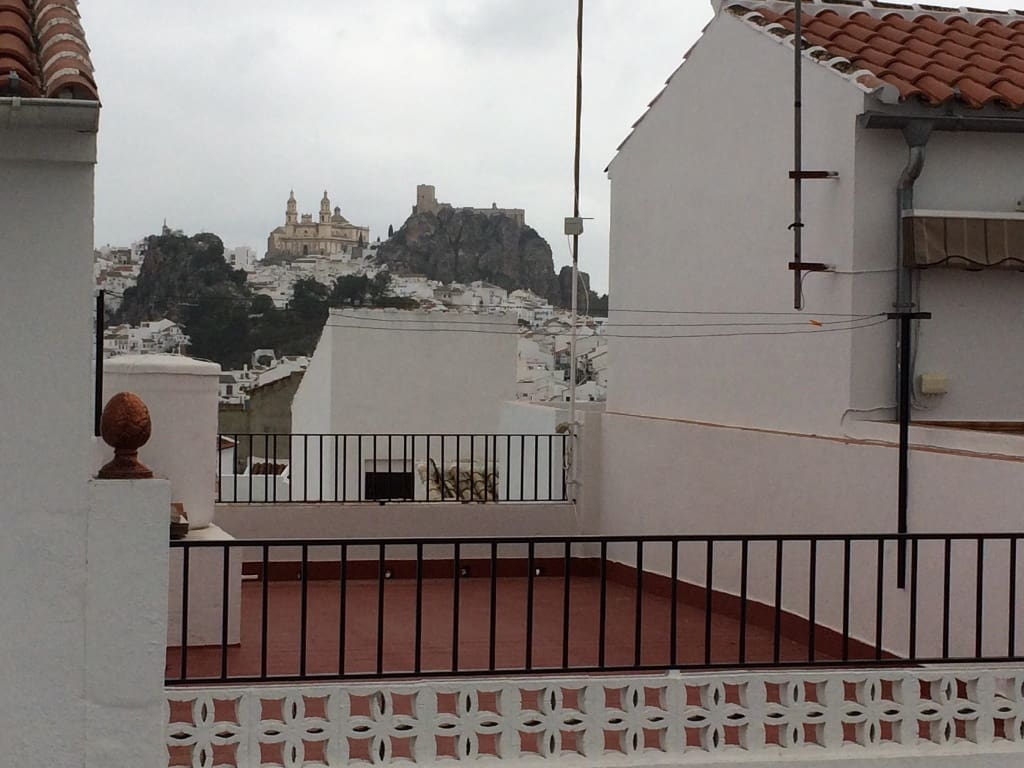 3 bedroom Townhouse for sale in Olvera - € 120,000 (Ref: 3464274)