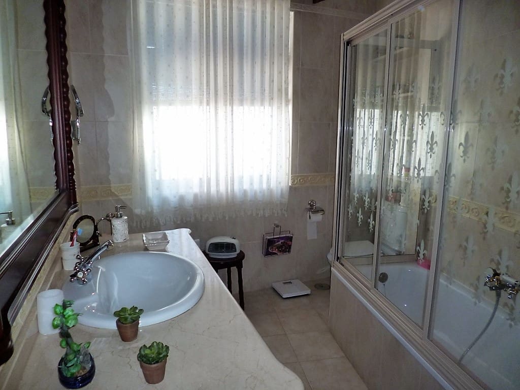 4 soverom Hus til salgs i Olvera - € 110 000 (Ref: 3909618)