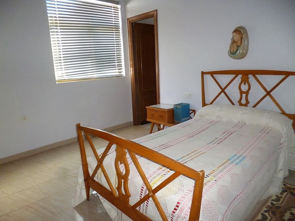 4 soverom Hus til salgs i Olvera - € 110 000 (Ref: 3909618)