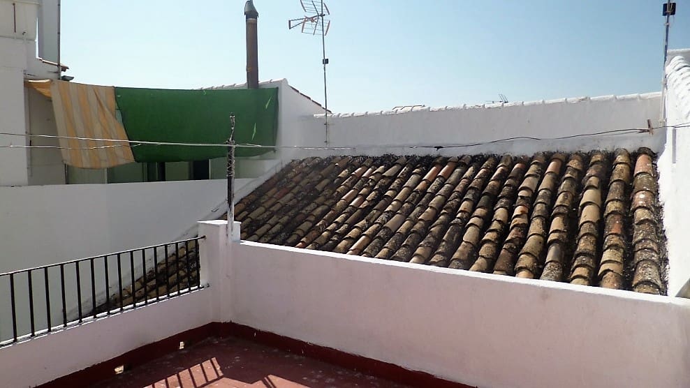 5 bedroom Townhouse for sale in Olvera - € 65,000 (Ref: 4160900)