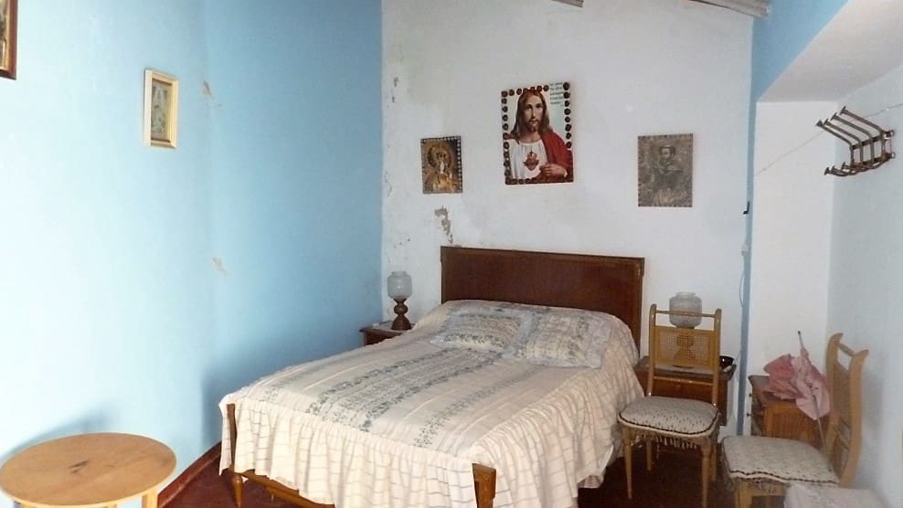 5 bedroom Townhouse for sale in Olvera - € 65,000 (Ref: 4160900)