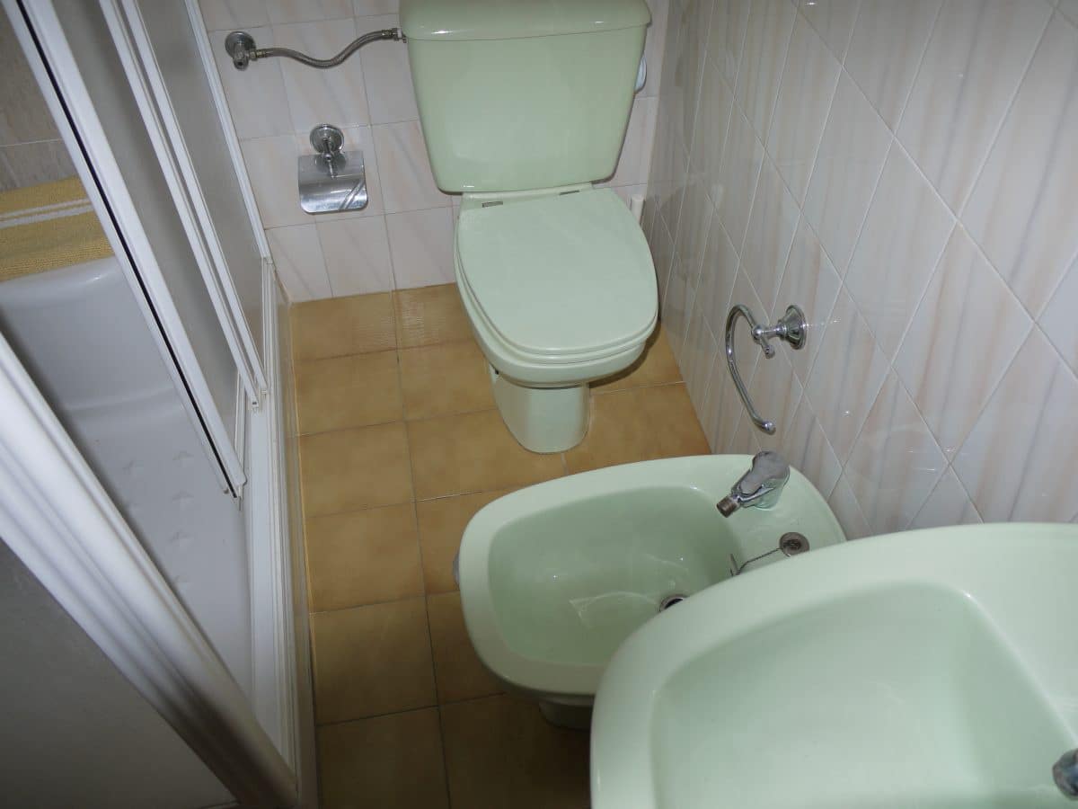 6 sypialnia Dom na sprzedaż w Olvera - 180 000 € (Ref: 4411838)