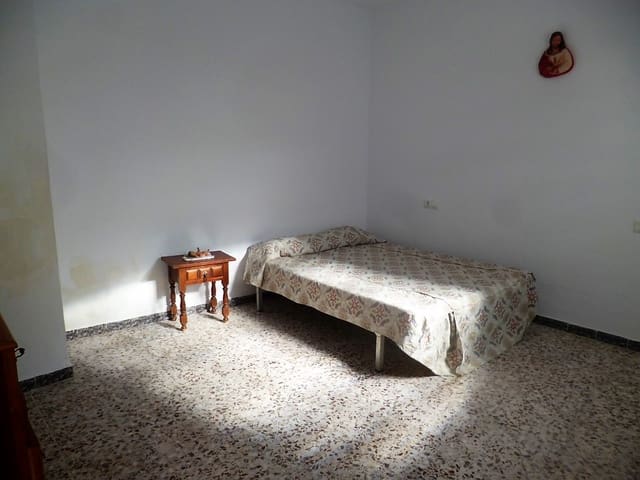 5 makuuhuone Omakotitalo myytävänä paikassa Olvera - 110 000 € (Ref: 4522004)