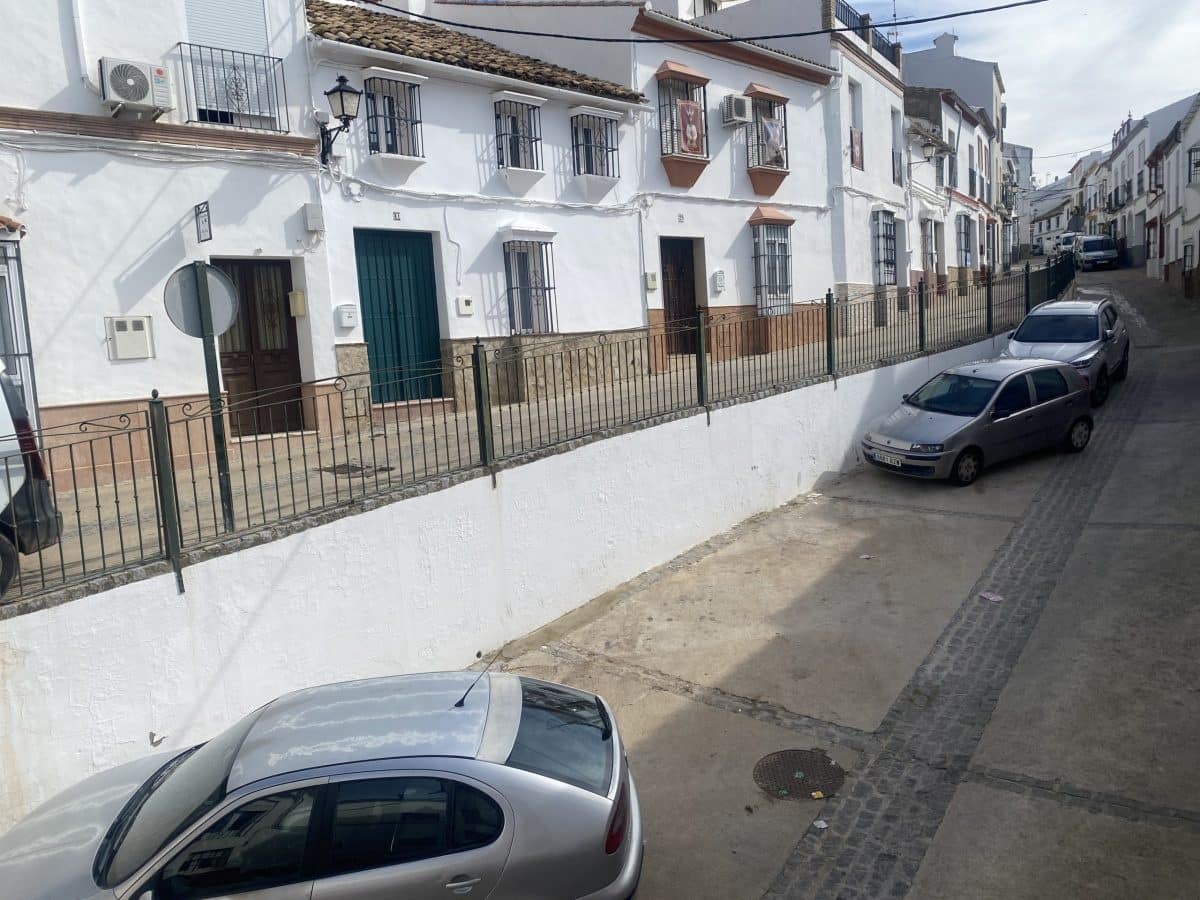 3 bedroom Townhouse for sale in Olvera - € 56,500 (Ref: 4777166)