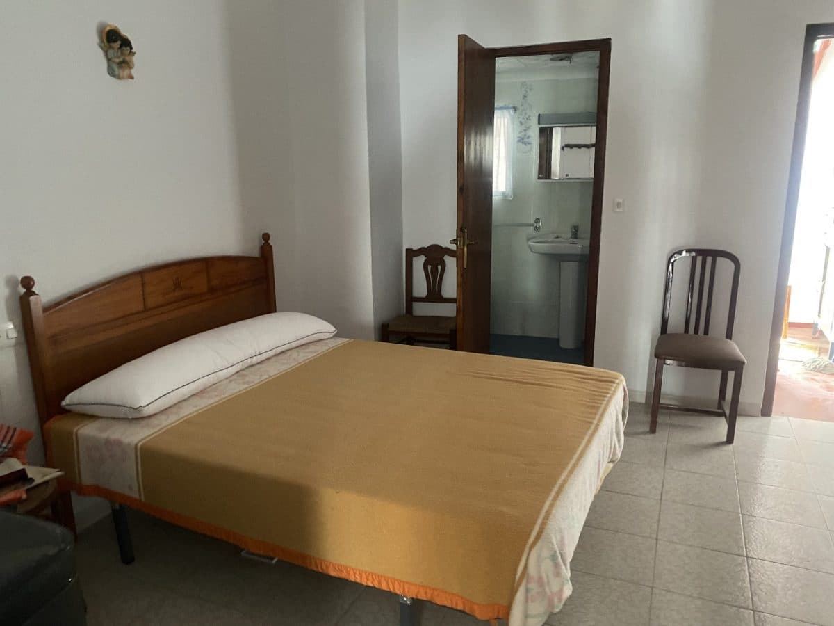 3 bedroom Townhouse for sale in Olvera - € 56,500 (Ref: 4777166)