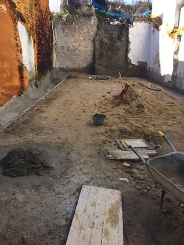 Tomt till salu i Pruna - 14 950 € (Ref: 4779990)