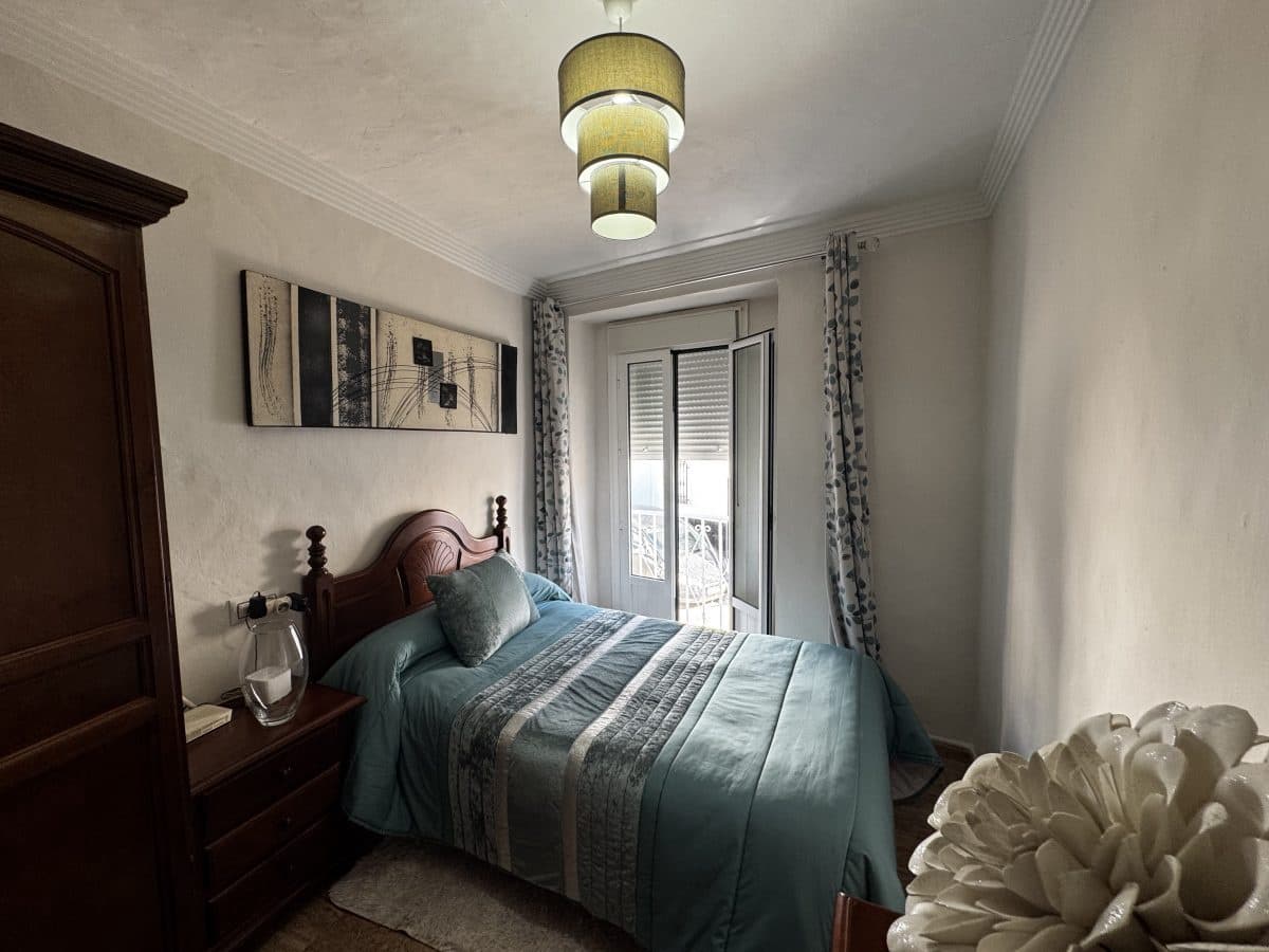 5 bedroom Townhouse for sale in Pruna with pool - € 150,000 (Ref: 4913677)