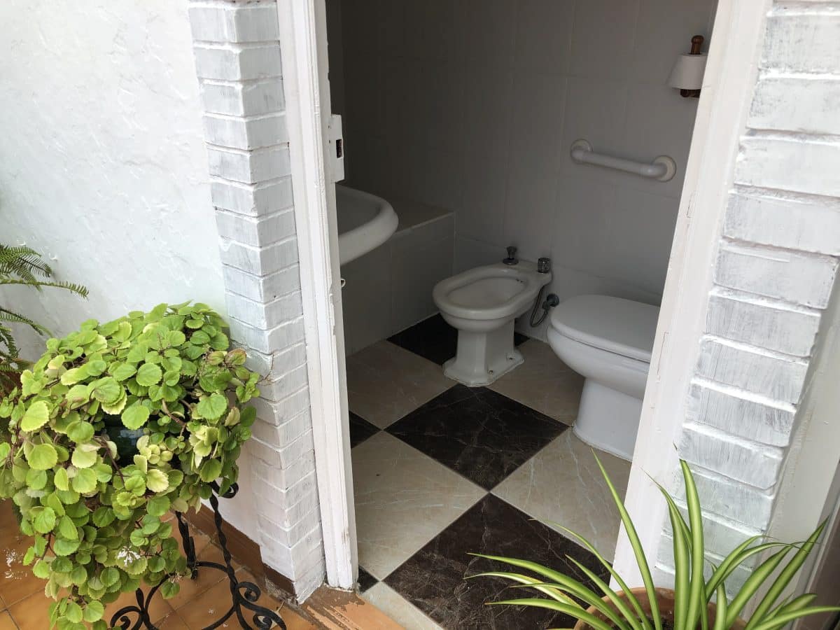 6 bedroom Townhouse for sale in Pruna with pool - € 180,000 (Ref: 5016780)