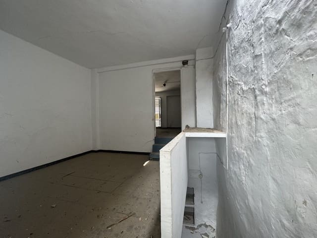 3 slaapkamer Huis te koop in Olvera - € 29.995 (Ref: 5055985)