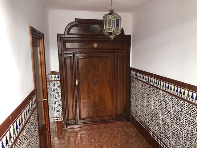 4 bedroom Townhouse for sale in Olvera - € 75,000 (Ref: 5095148)