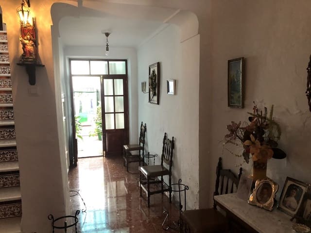 4 bedroom Townhouse for sale in Olvera - € 75,000 (Ref: 5095148)