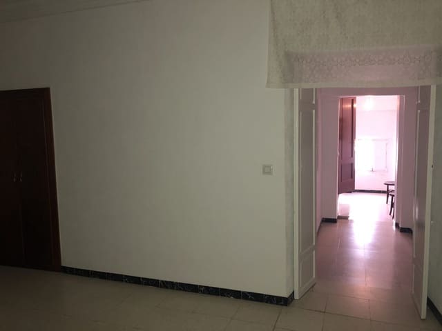 4 bedroom Townhouse for sale in Olvera - € 75,000 (Ref: 5095148)