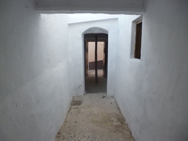 2 soverom Hus til salgs i Pruna - € 38 000 (Ref: 5130537)