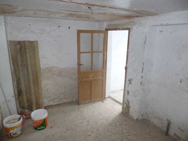 2 soverom Hus til salgs i Pruna - € 38 000 (Ref: 5130537)