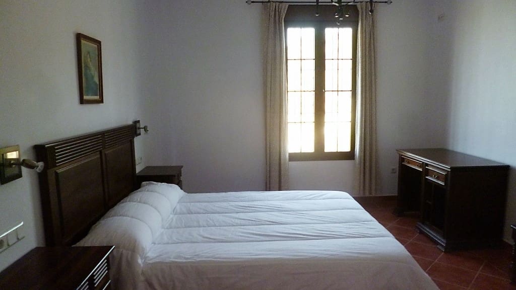 7 soverom Villa til salgs i Setenil de las Bodegas med svømmebasseng - € 690 000 (Ref: 5130538)