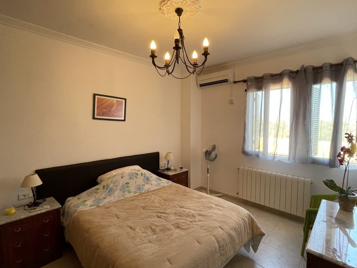 6 soveværelse Finca/Landehus til salg i Olvera med swimmingpool - € 450.000 (Ref: 5130539)