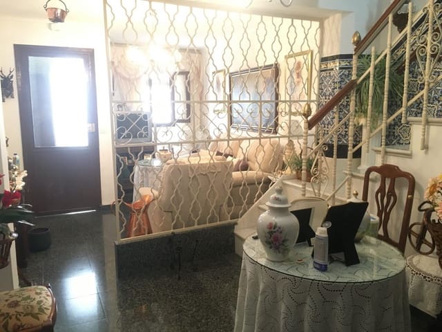 3 makuuhuone Omakotitalo myytävänä paikassa Olvera - 75 000 € (Ref: 5686733)