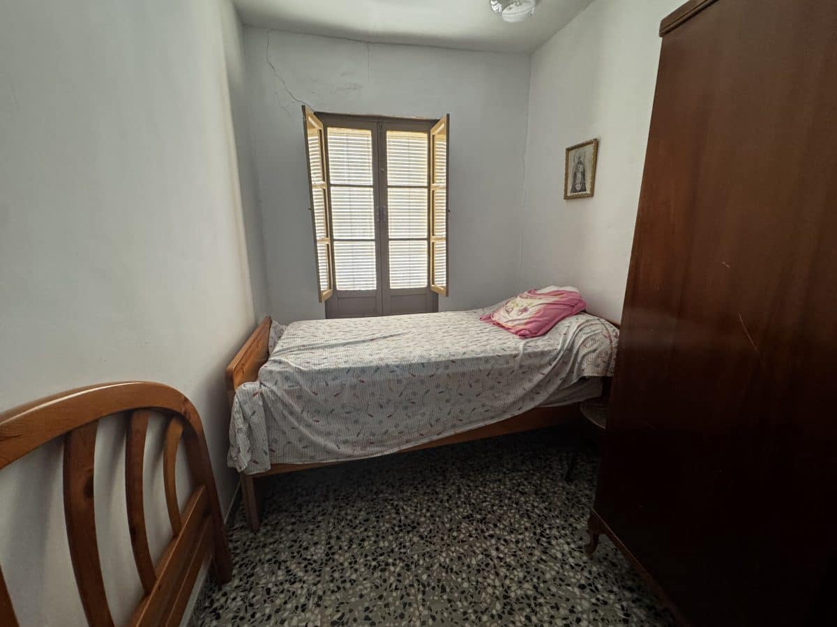 4 slaapkamer Huis te koop in Olvera - € 56.950 (Ref: 6077106)