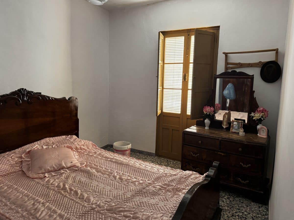 4 slaapkamer Huis te koop in Olvera - € 56.950 (Ref: 6077106)