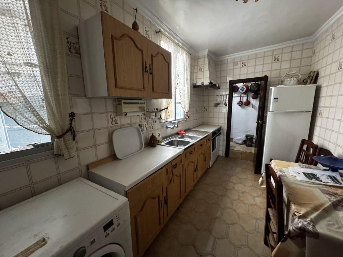 4 slaapkamer Huis te koop in Olvera - € 56.950 (Ref: 6077106)