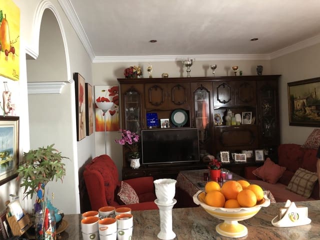 7 soveværelse Finca/Landehus til salg i Olvera - € 145.000 (Ref: 6077109)