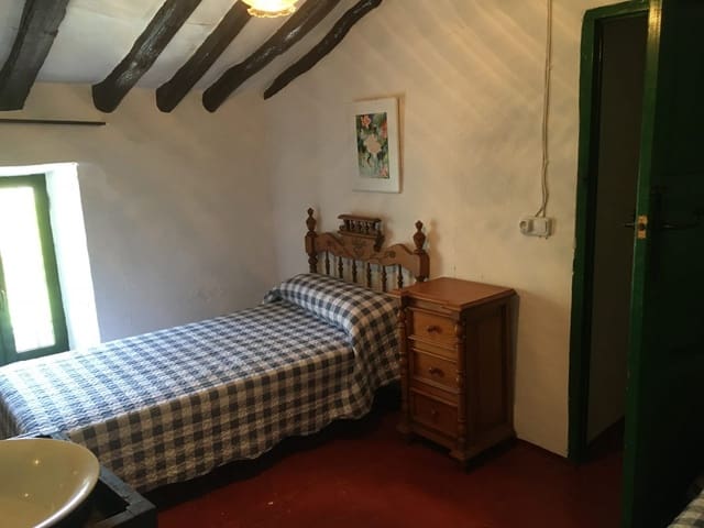 2 slaapkamer Finca/Landhuis te koop in Zahara de la Sierra - € 725.000 (Ref: 6118640)