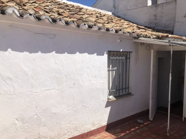 4 bedroom Townhouse for sale in Olvera - € 65,000 (Ref: 6228895)