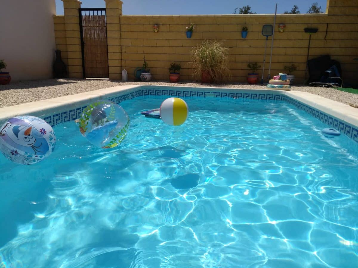 6 soveværelse Finca/Landehus til salg i Montoro med swimmingpool - € 325.000 (Ref: 6230732)