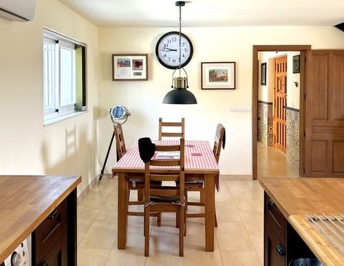 6 sypialnia Finka/Dom wiejski na sprzedaż w Montoro z basenem garażem - 295 000 € (Ref: 6230732)