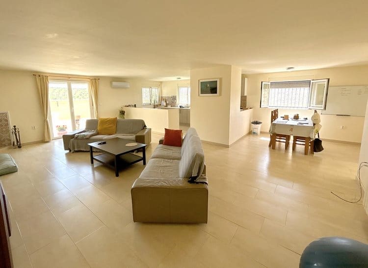 6 sypialnia Finka/Dom wiejski na sprzedaż w Montoro z basenem garażem - 295 000 € (Ref: 6230732)