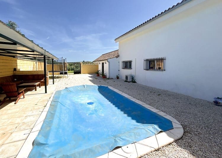 6 sypialnia Finka/Dom wiejski na sprzedaż w Montoro z basenem garażem - 295 000 € (Ref: 6230732)
