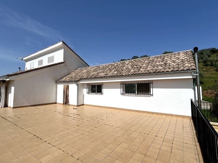6 sypialnia Finka/Dom wiejski na sprzedaż w Montoro z basenem garażem - 295 000 € (Ref: 6230732)