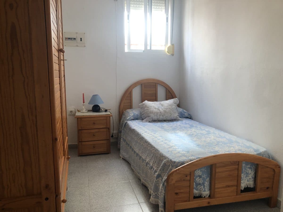 4 bedroom Townhouse for sale in Olvera - € 62,000 (Ref: 6382285)