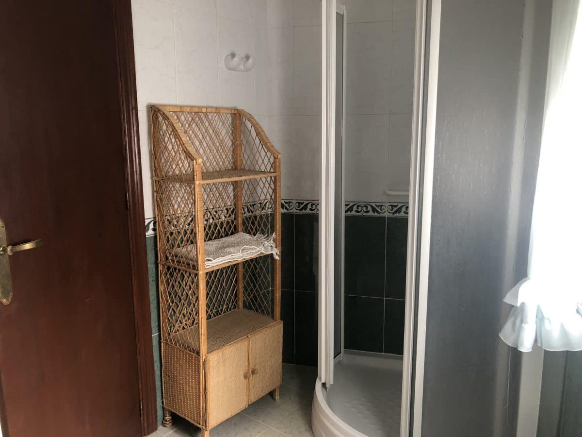 4 bedroom Townhouse for sale in Olvera - € 62,000 (Ref: 6382285)