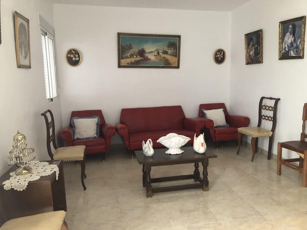 4 bedroom Townhouse for sale in Olvera - € 62,000 (Ref: 6382285)