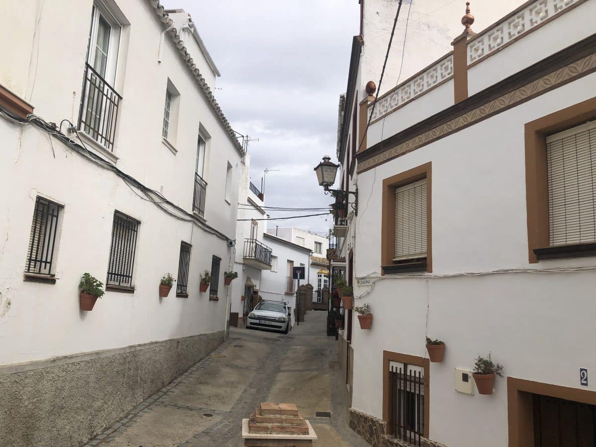 4 bedroom Townhouse for sale in Olvera - € 62,000 (Ref: 6382285)