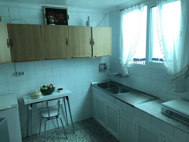 4 bedroom Townhouse for sale in Olvera - € 62,000 (Ref: 6382285)