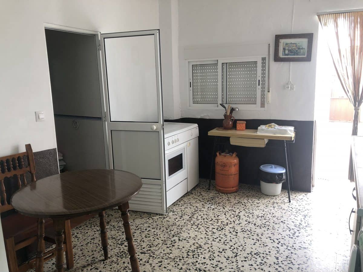 4 bedroom Townhouse for sale in Olvera - € 62,000 (Ref: 6382285)