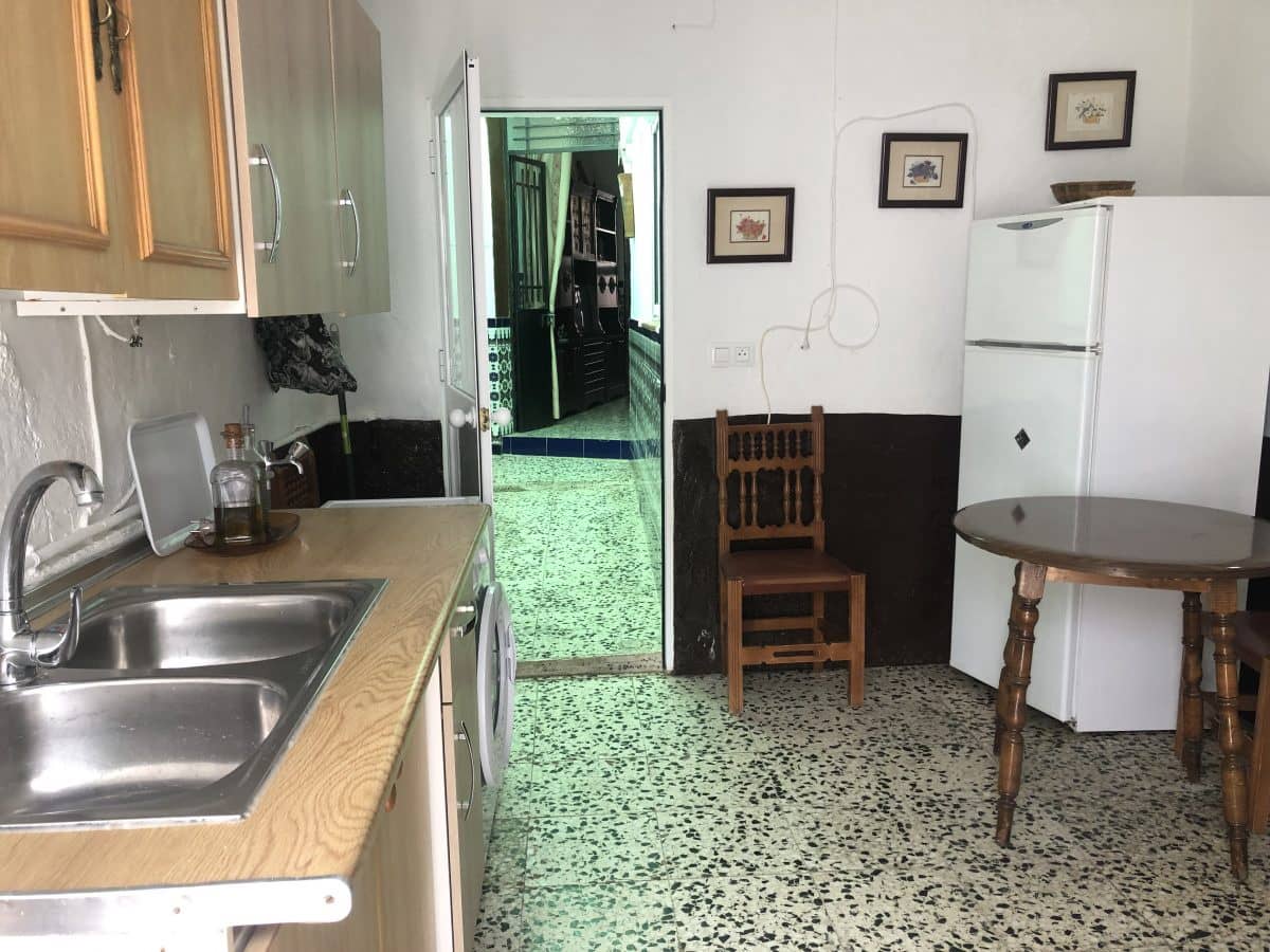 4 bedroom Townhouse for sale in Olvera - € 62,000 (Ref: 6382285)