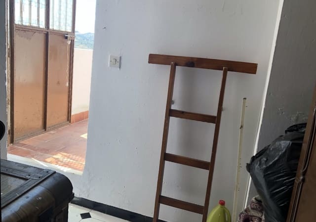 3 makuuhuone Omakotitalo myytävänä paikassa Olvera - 75 000 € (Ref: 7015661)