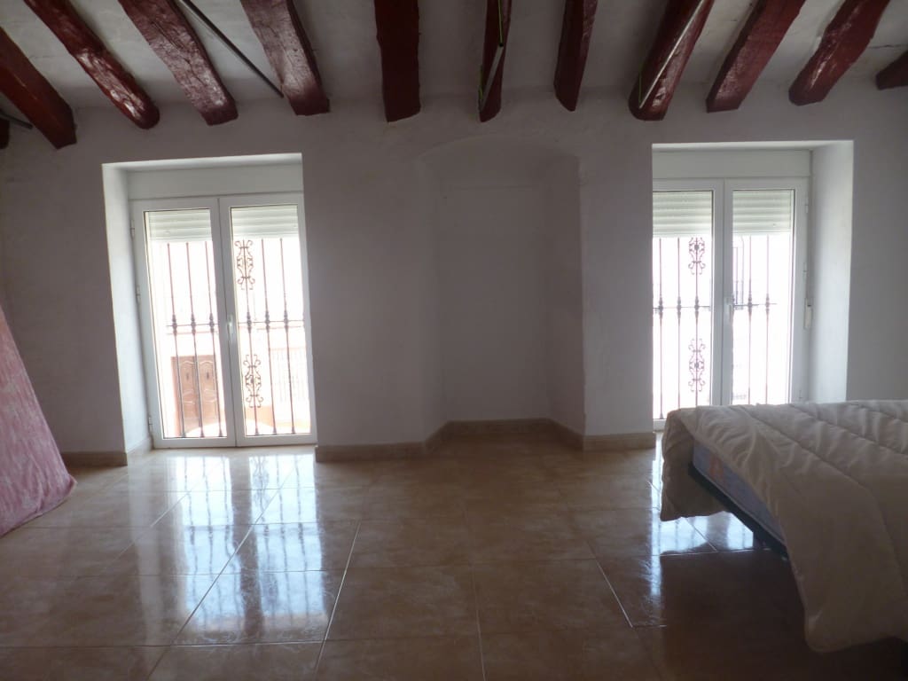 3 soveværelse Byhus til salg i Pruna - € 60.000 (Ref: 7094175)